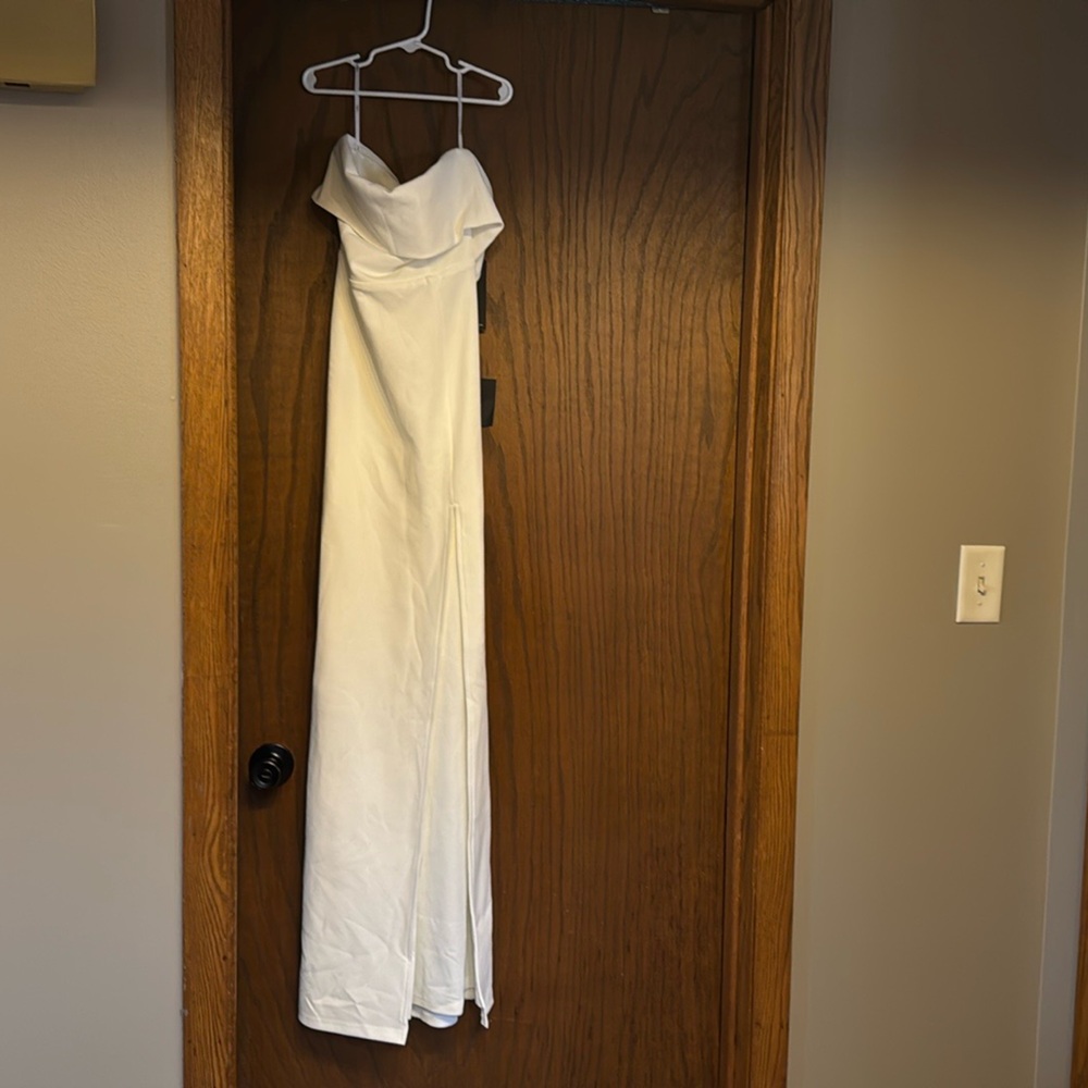 NWT Lulus white dress XS